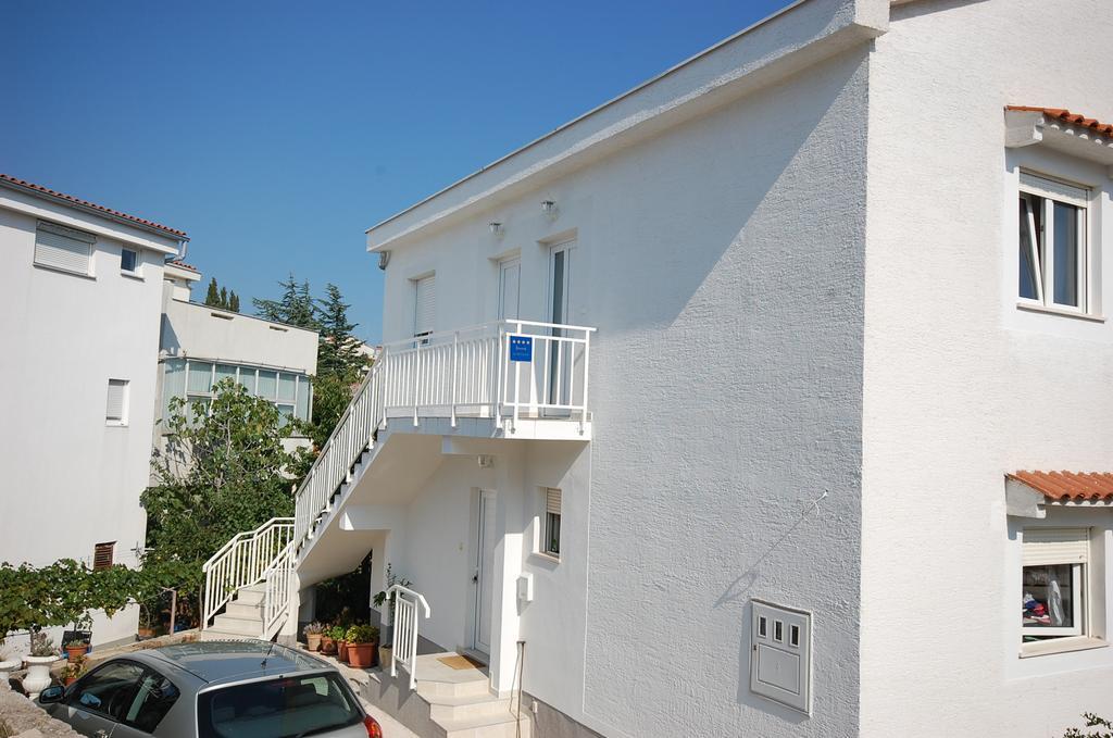 Apartamento Curicta 1 *