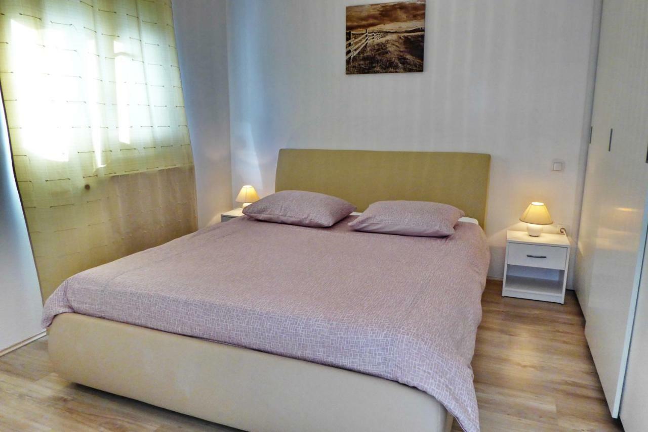 Curicta 1 Apartamento